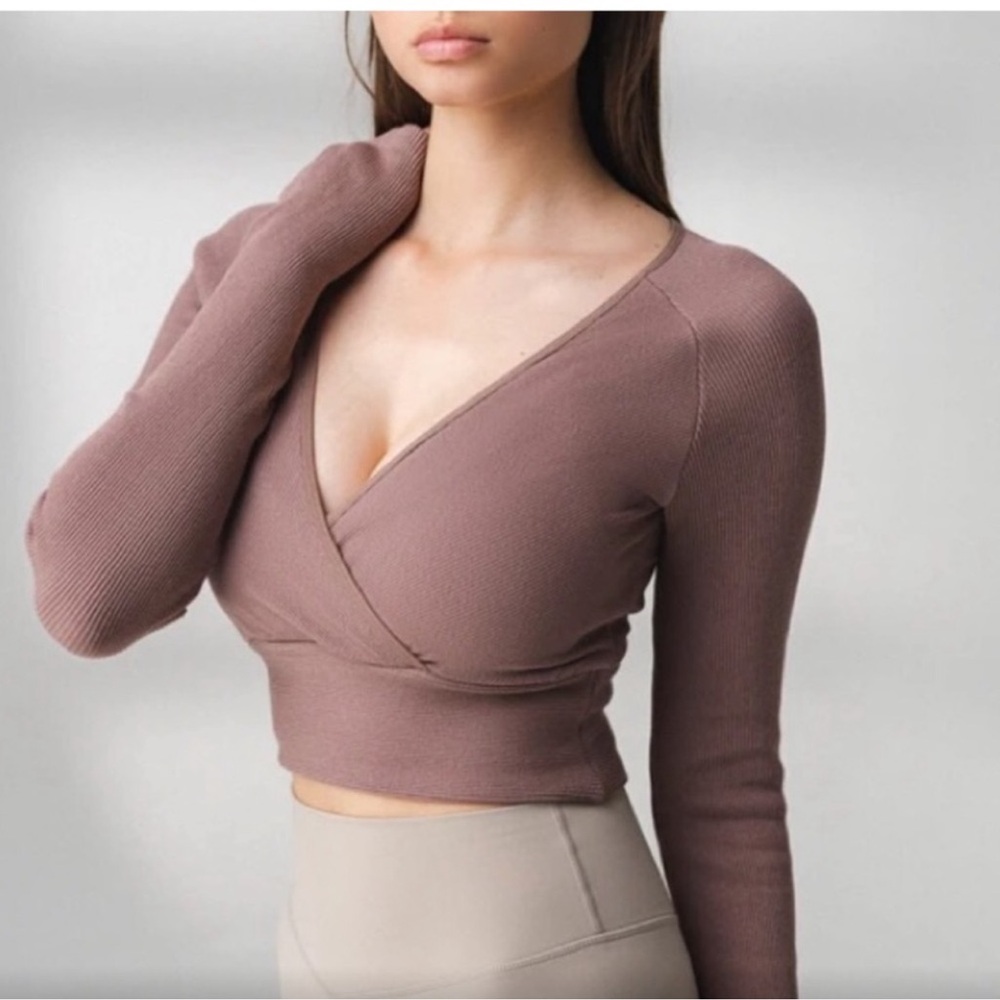 BALANCE ATHLETICA Infinity Vitality Wrap Ribbed Crop Top | Mauve Brown |  Medium